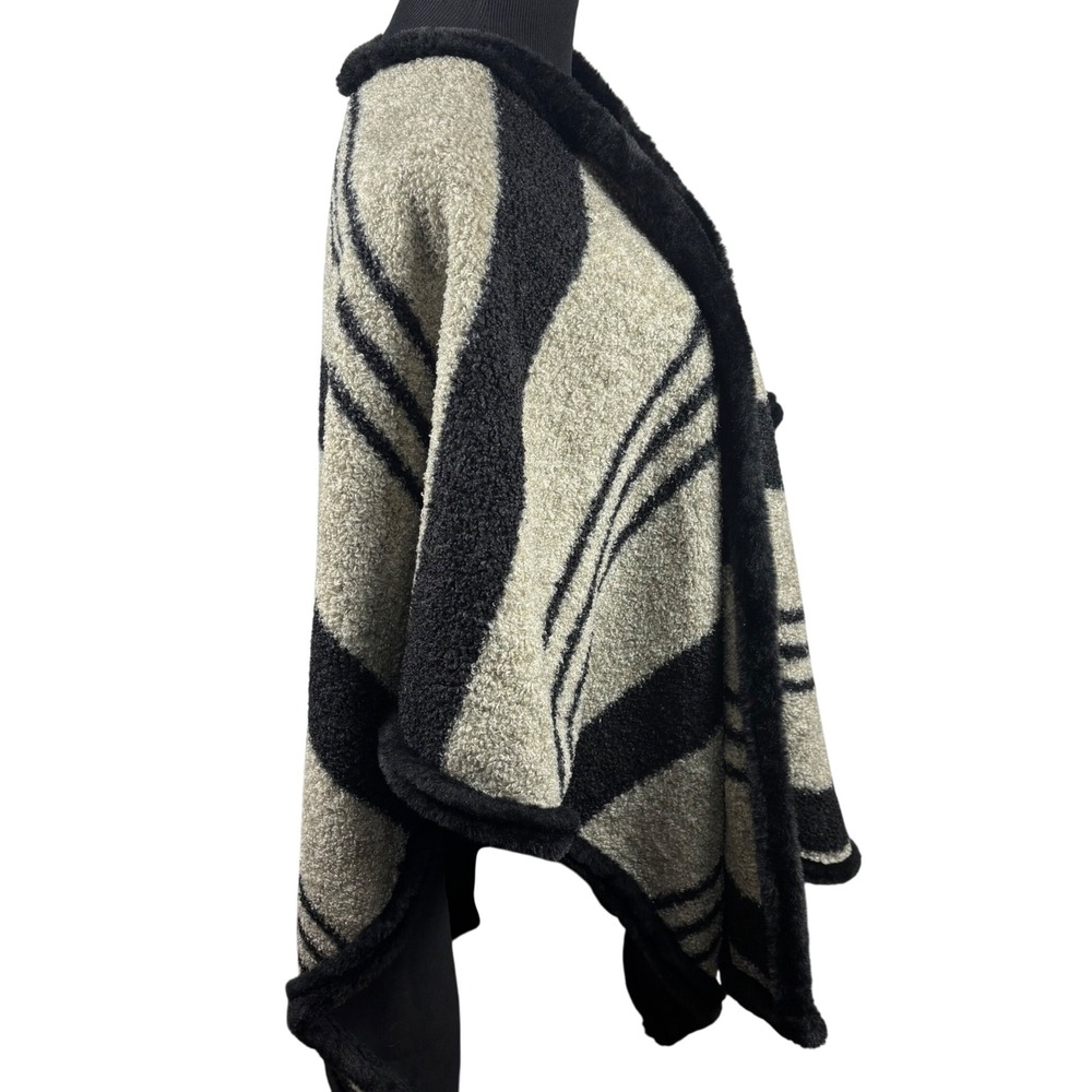 Rachel Roy Cape Poncho OS Luxe Boho Wrap Shawl Neutral Cozy Black Hygge NWT - Picture 4 of 10
